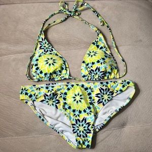 Old Navy Bikini with free bottom cover up